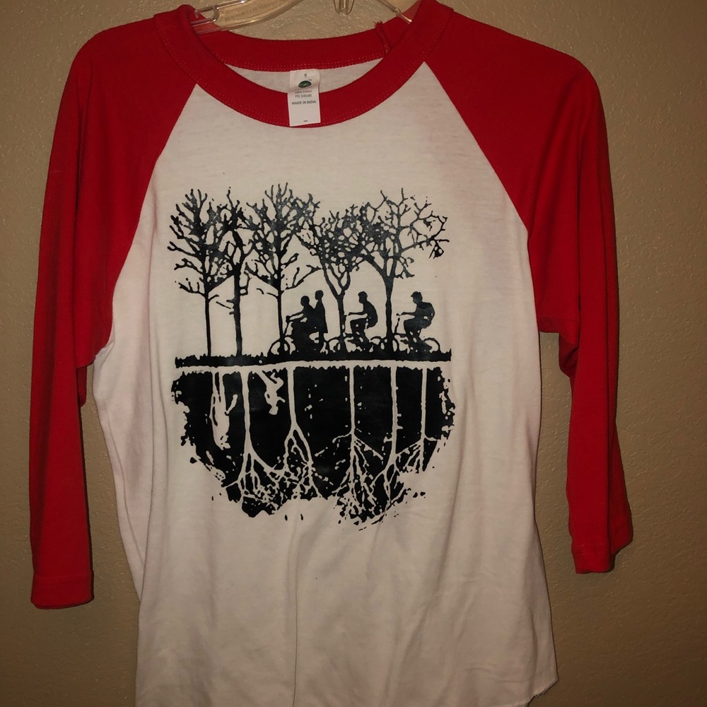 Stranger thing baseball tee